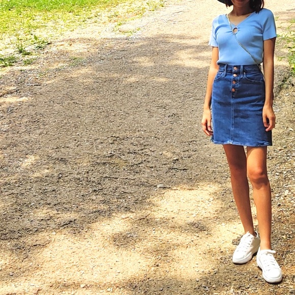 Sandro Sweater Top with Round Detail 1/2 XS S NEW - Picture 3 of 10